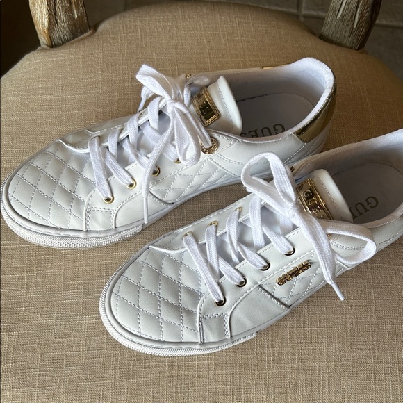 GUESS White & Gold Sneakers - Picture 12 of 13